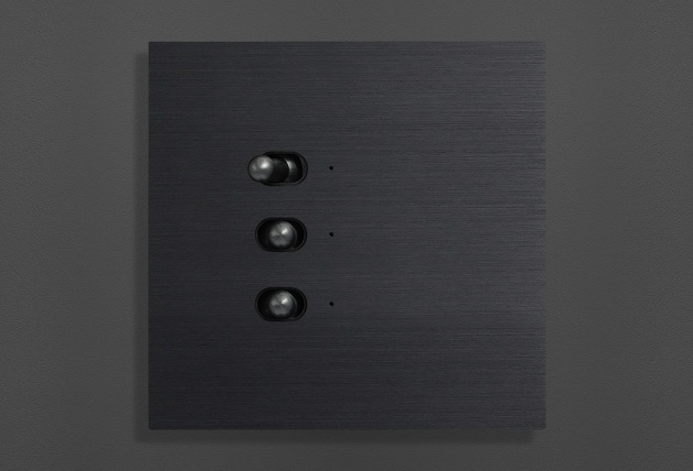 IL-9003 — Iron Grey