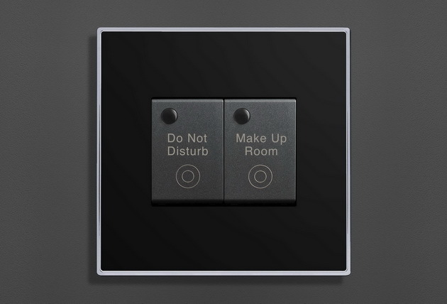 DND-5502 — Black