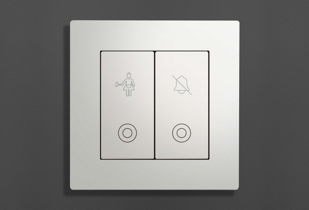 DND-6202 — White