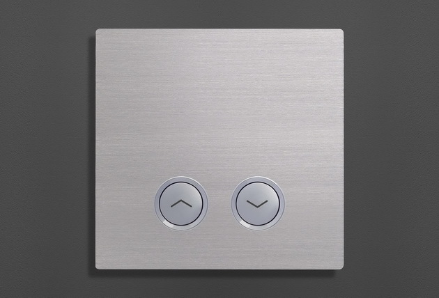 CT-8302 — Silver