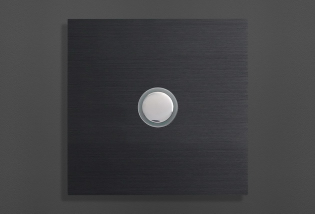 DND-9000 — Iron Grey